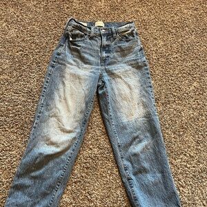 Universal Thread Blue Straight Leg Jeans